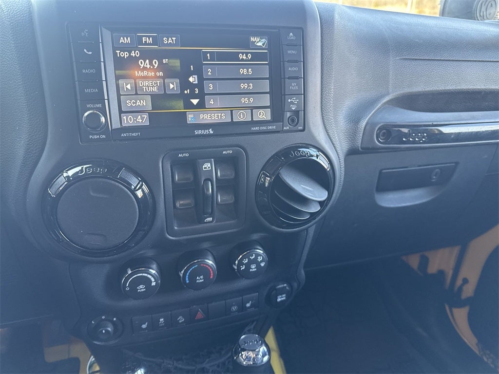 2015 Jeep Wrangler Unlimited Sahara Altitude