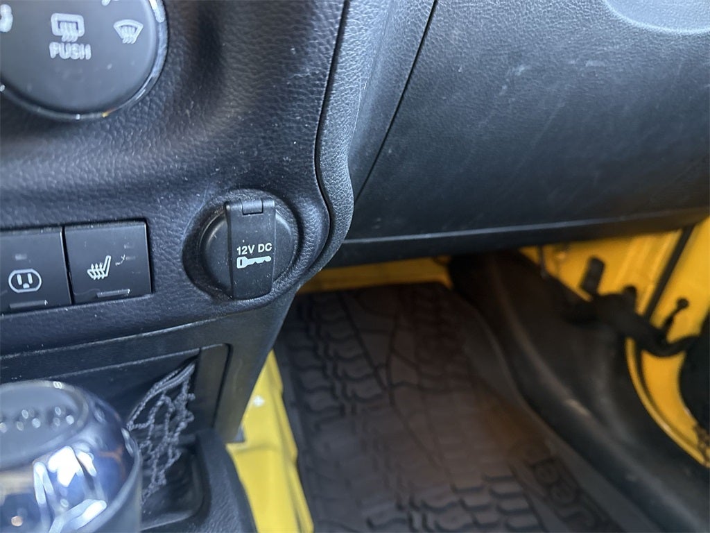 2015 Jeep Wrangler Unlimited Sahara Altitude