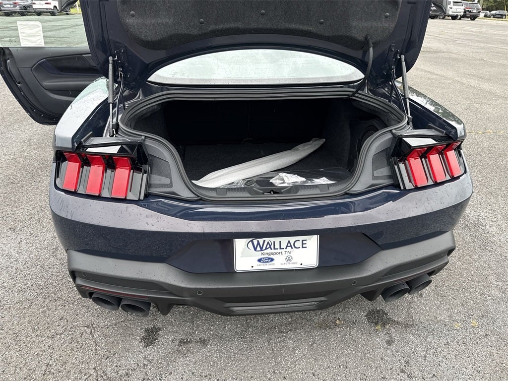 2025 Ford Mustang Dark Horse