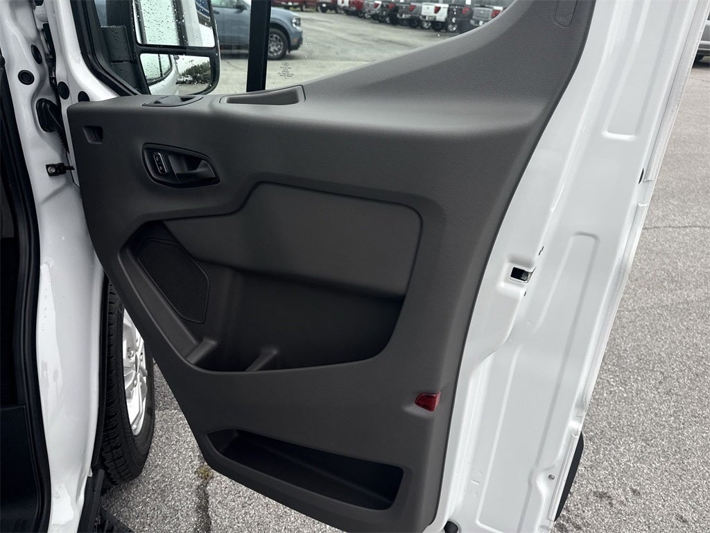 2025 Ford Transit-350 XL