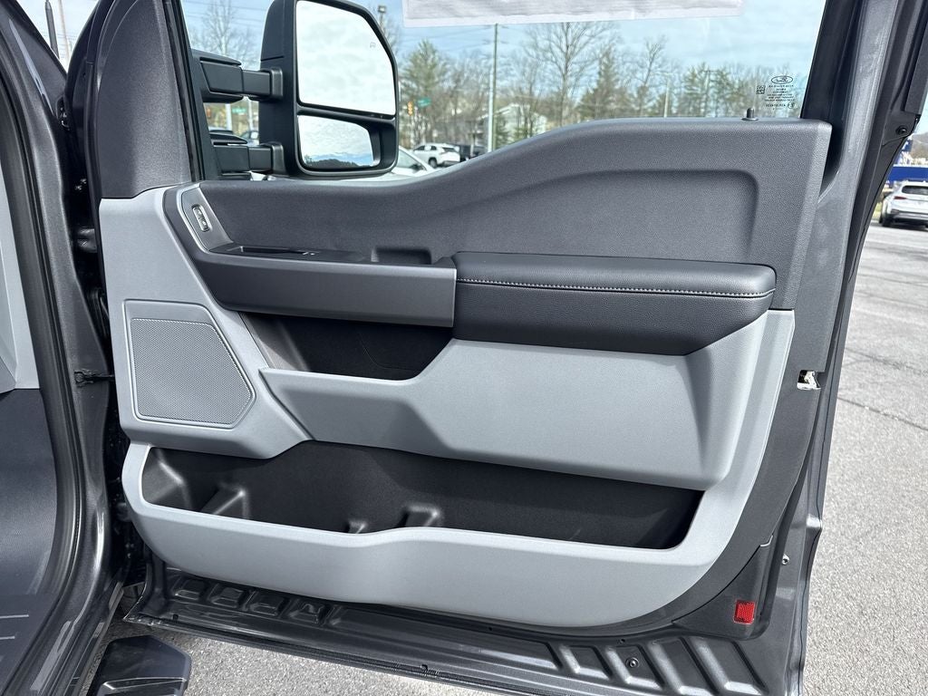 2026 Ford F-350SD XLT DRW