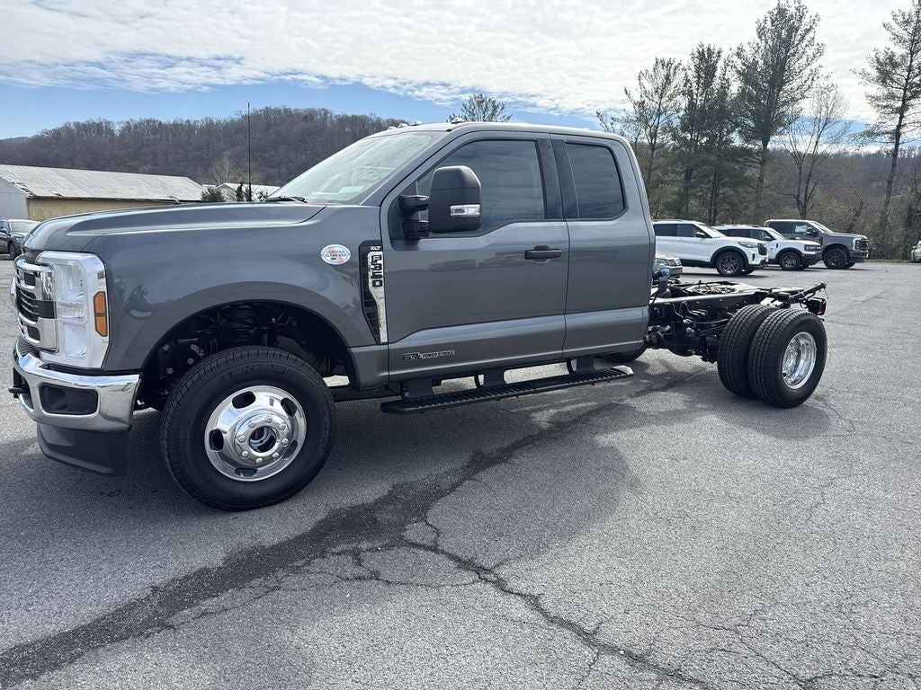 2026 Ford F-350SD XLT DRW