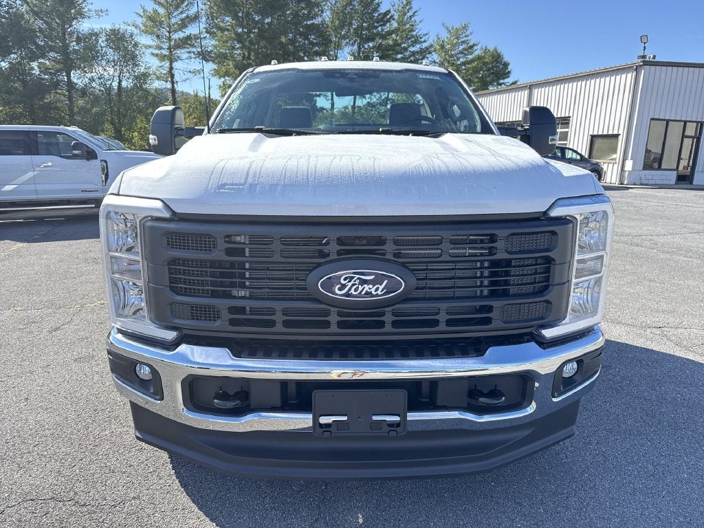2027 Ford F-350SD XL DRW