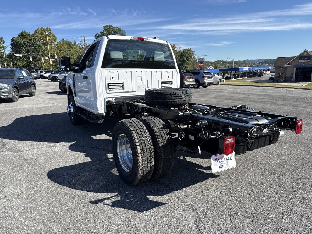 2027 Ford F-350SD XL DRW