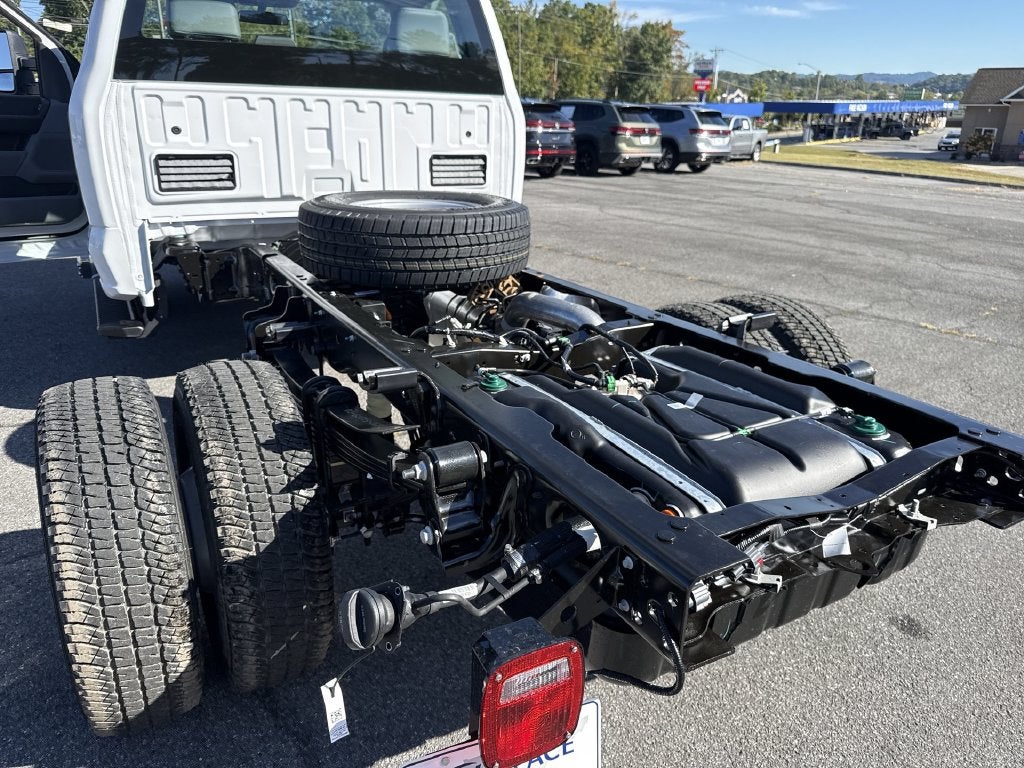 2027 Ford F-350SD XL DRW
