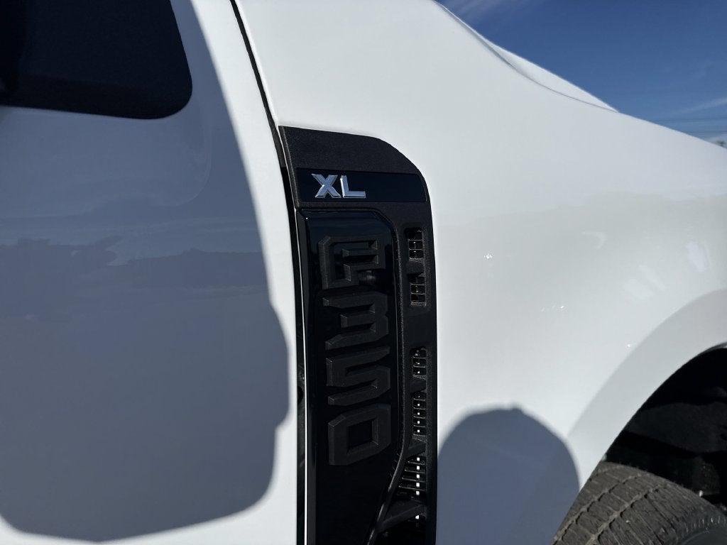 2027 Ford F-350SD XL DRW