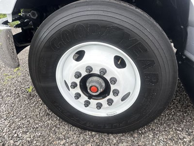 2027 Ford F-750SD Base