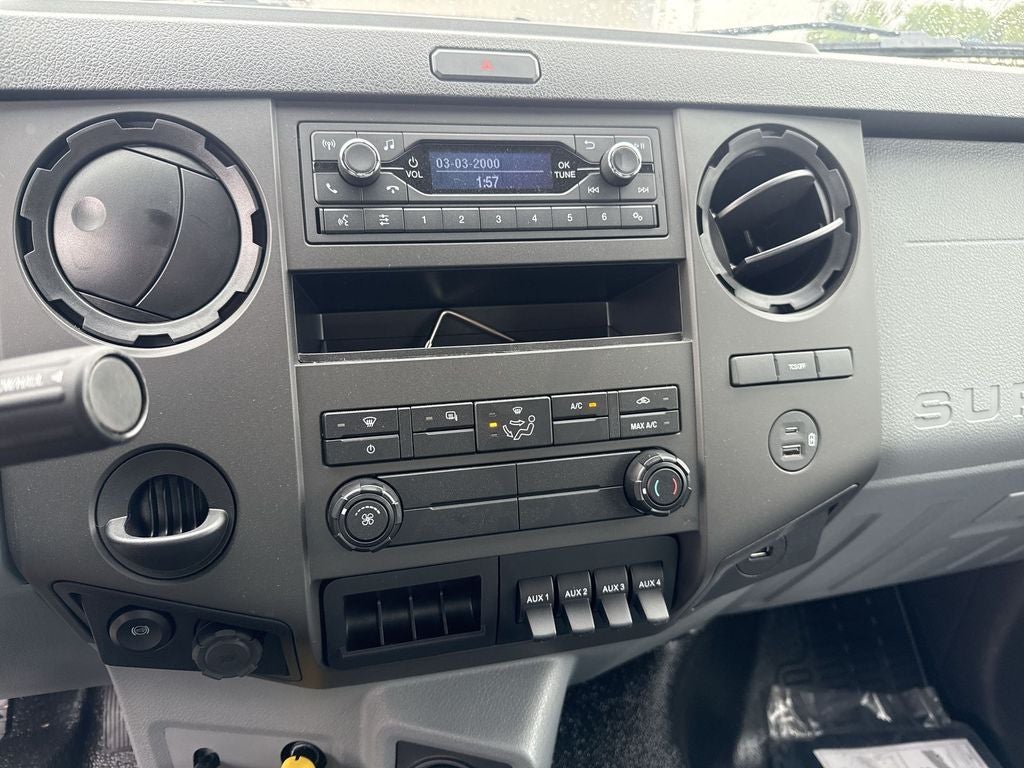2027 Ford F-750SD Base