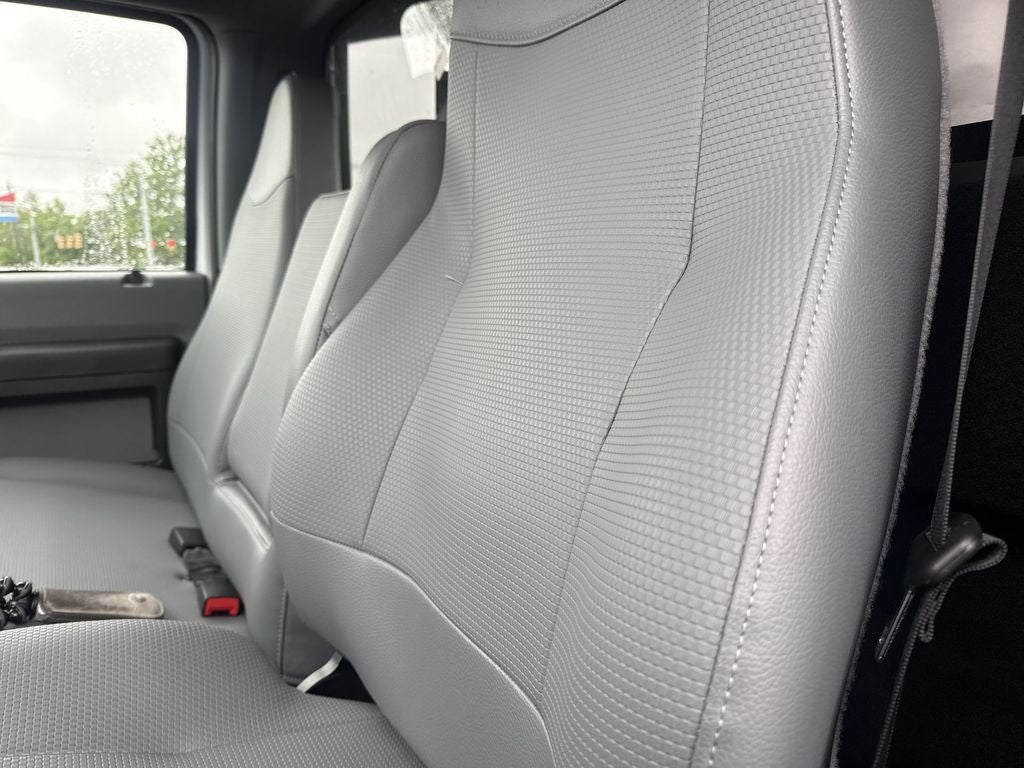 2027 Ford F-750SD Base