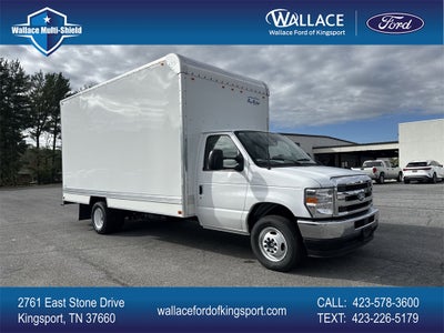 2026 Ford E-450SD Base DRW