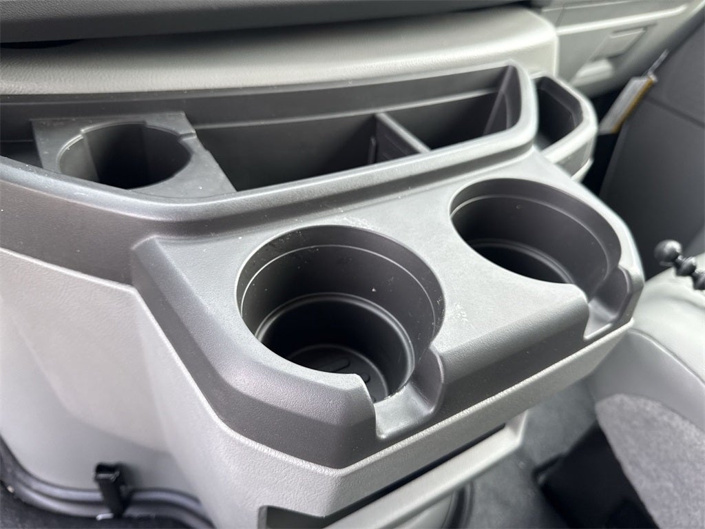 2026 Ford E-450SD Base DRW