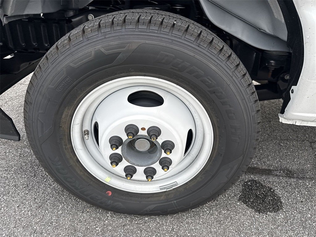 2026 Ford E-450SD Base DRW