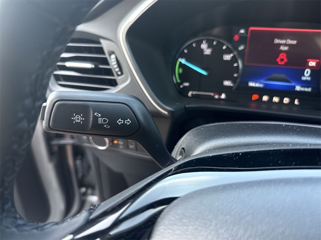 2022 Ford Escape SE Hybrid