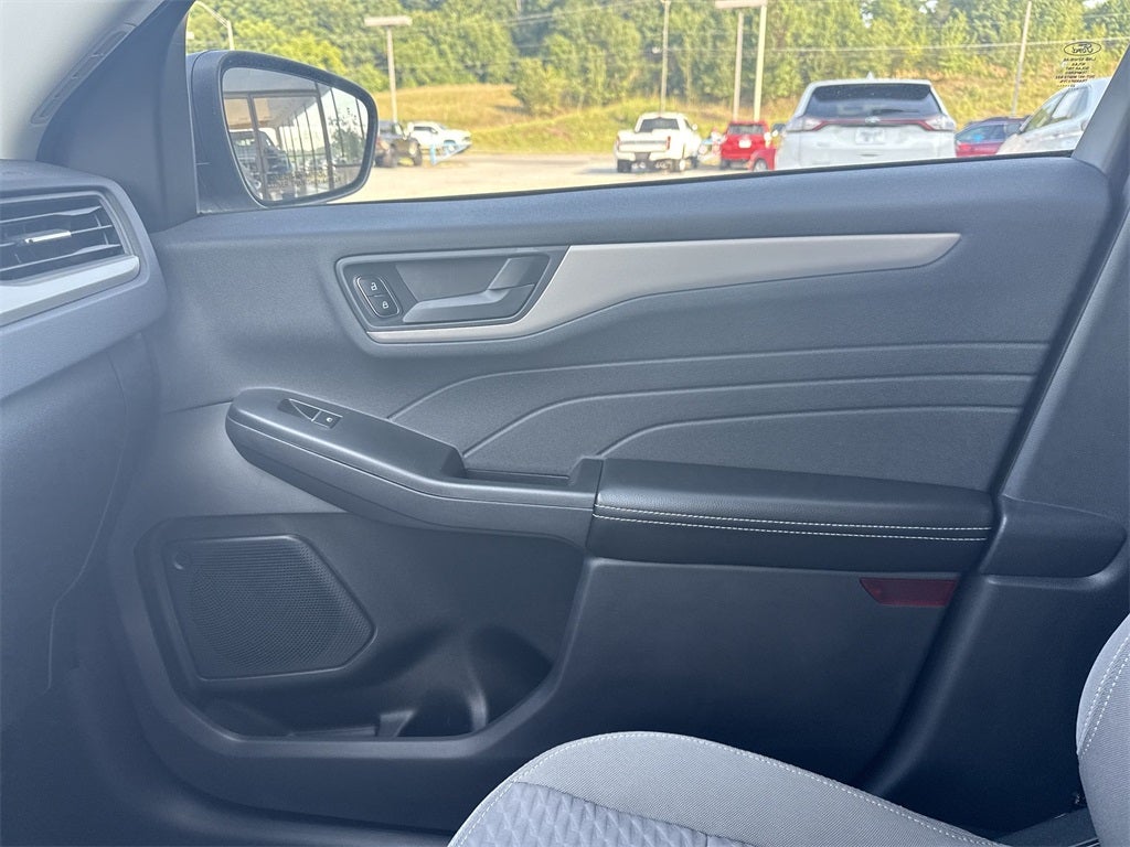 2022 Ford Escape SE Hybrid