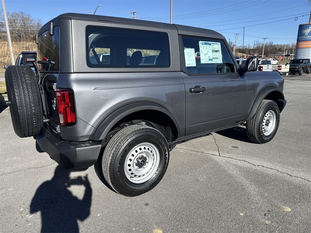 2025 Ford Bronco Base