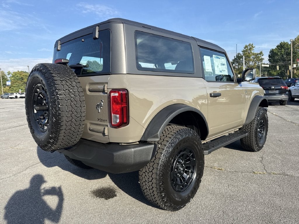 2026 Ford Bronco Base