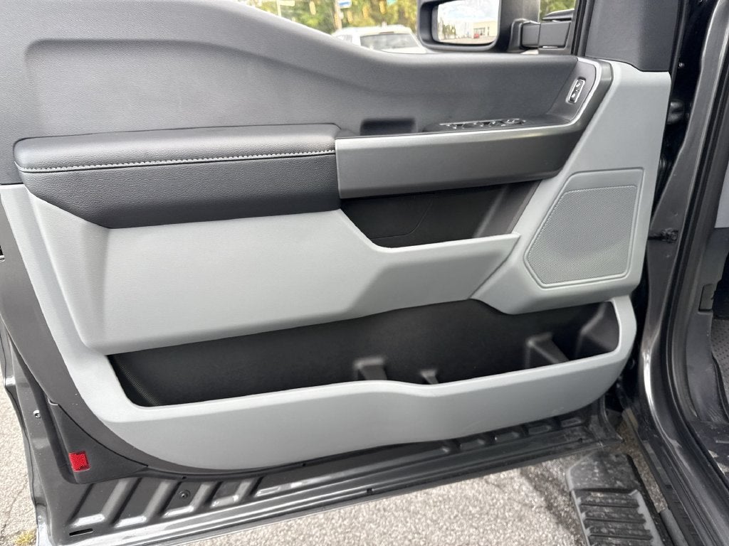 2027 Ford F-250SD XLT