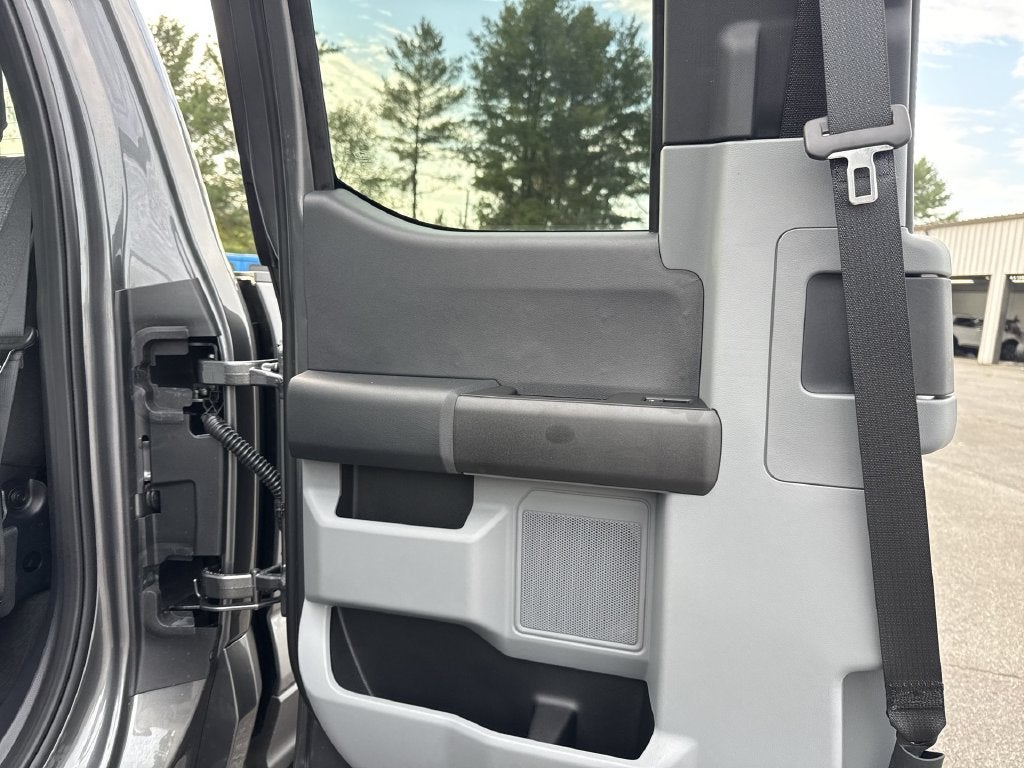 2027 Ford F-250SD XLT