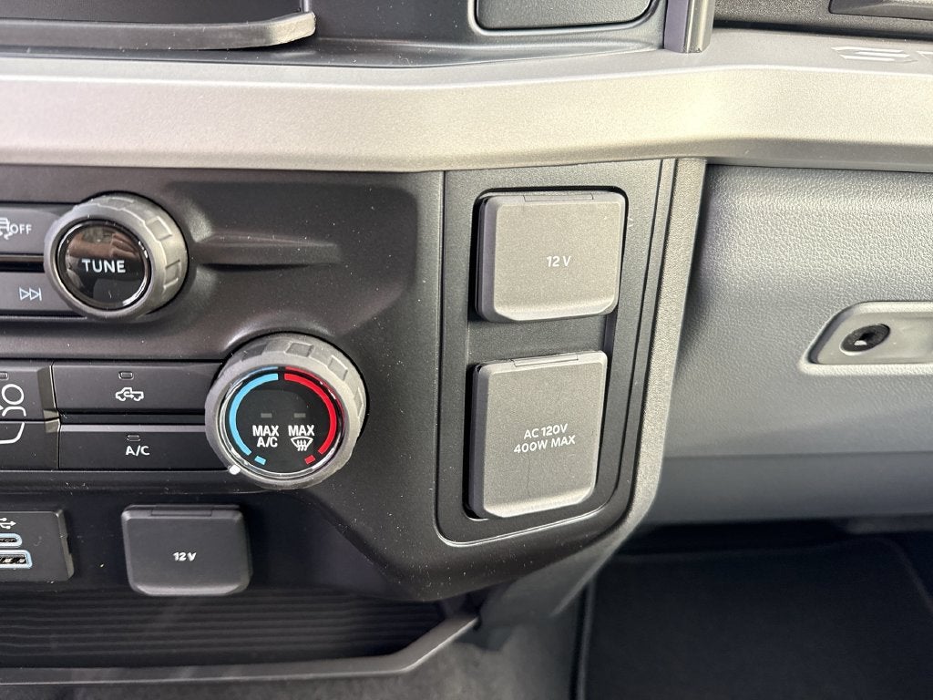 2027 Ford F-250SD XLT