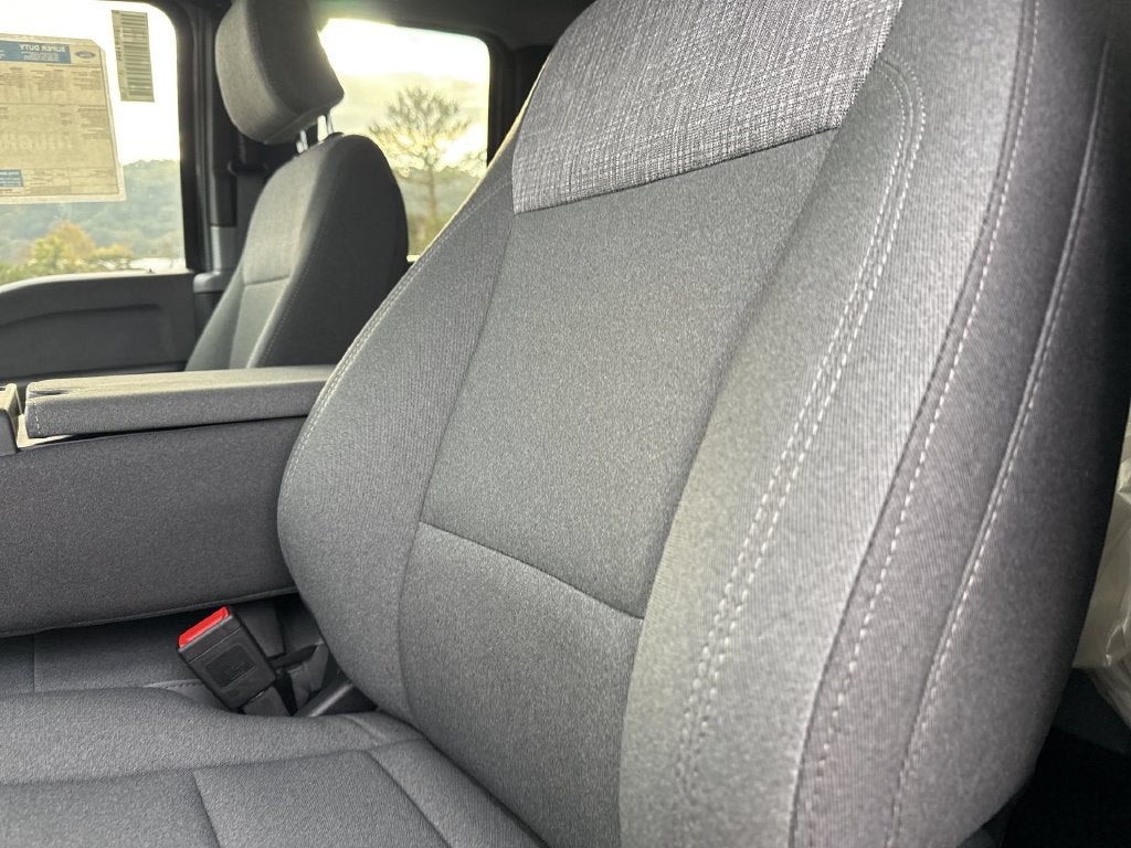 2027 Ford F-250SD XLT