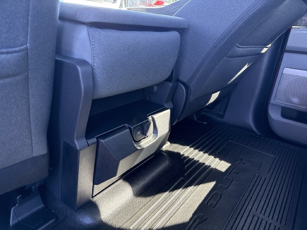 2027 Ford F-250SD XLT