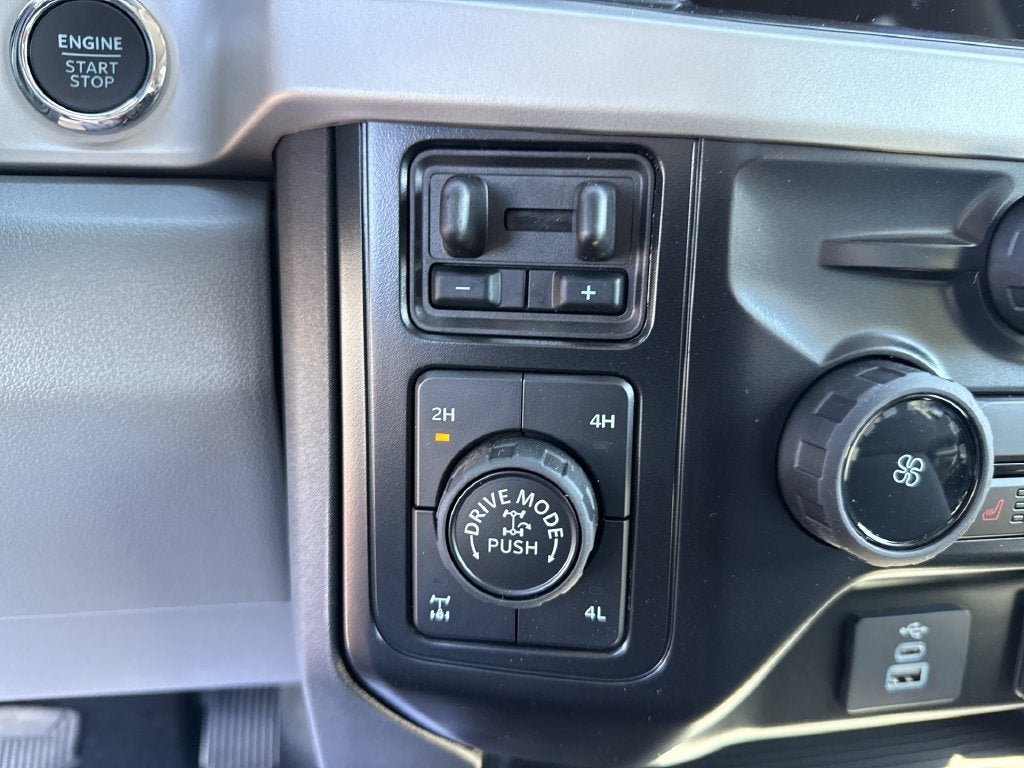 2027 Ford F-250SD XLT