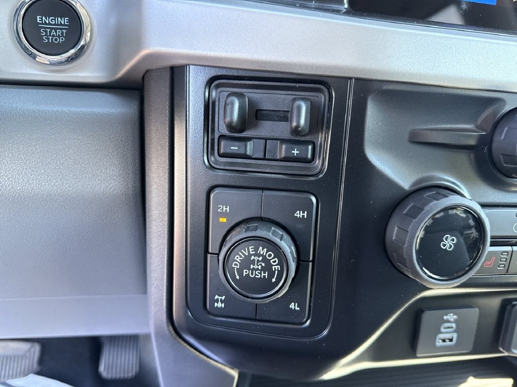 2027 Ford F-250SD XLT
