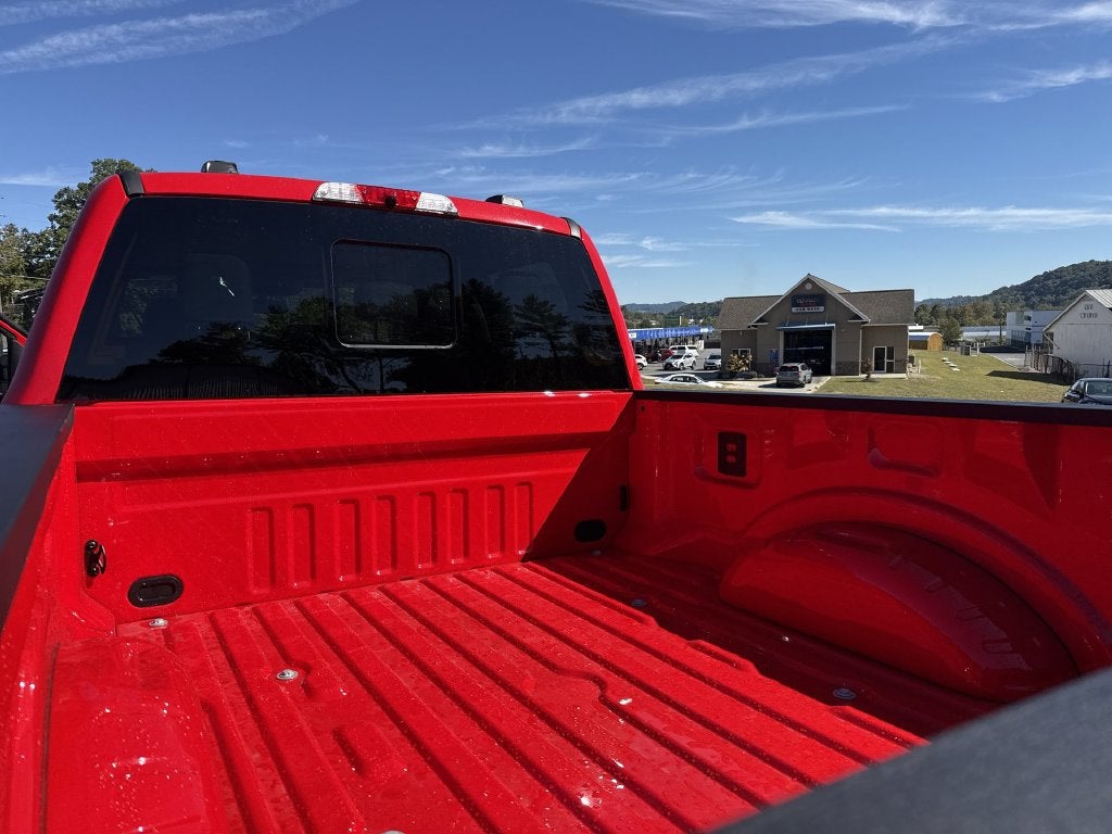 2027 Ford F-250SD XLT