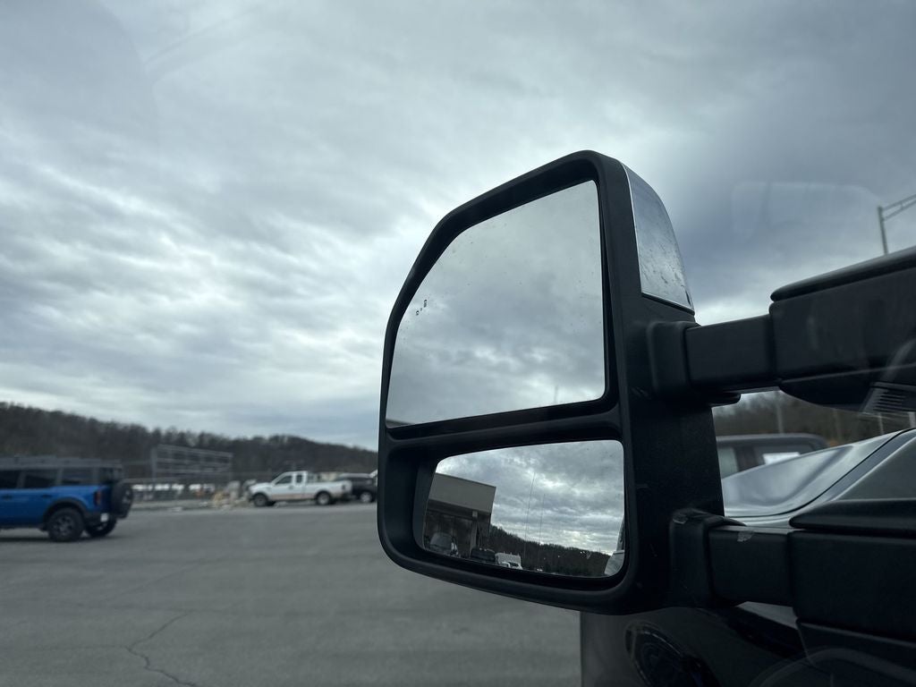 2024 Ford F-350SD Platinum