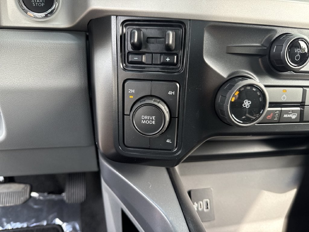 2027 Ford F-350SD XLT DRW