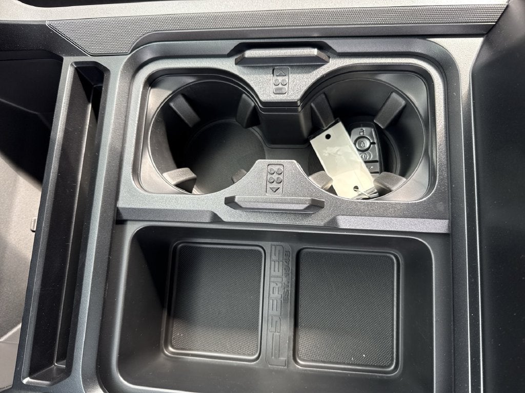 2027 Ford F-350SD XLT DRW