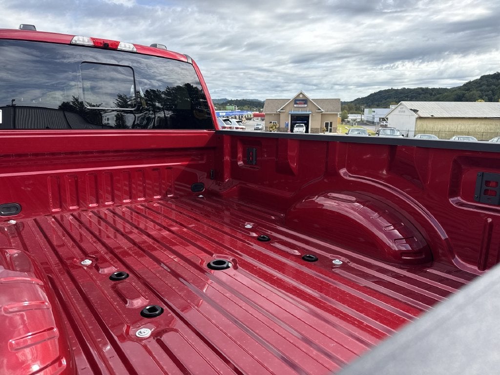 2027 Ford F-350SD XLT DRW