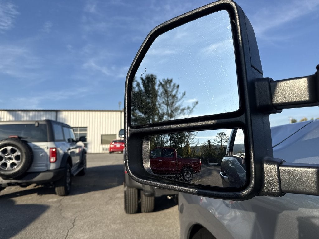 2027 Ford F-350SD XLT DRW