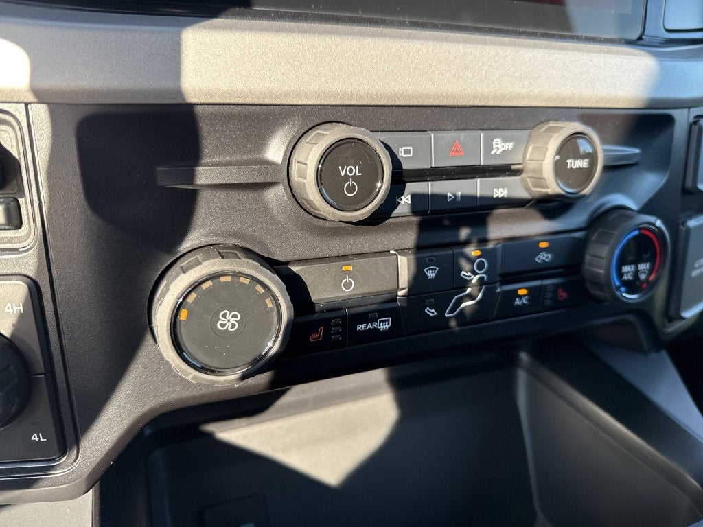 2027 Ford F-350SD XLT DRW