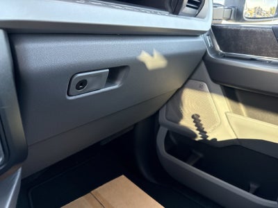 2027 Ford F-350SD XLT DRW