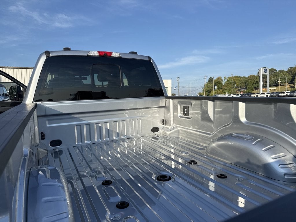 2027 Ford F-350SD XLT DRW