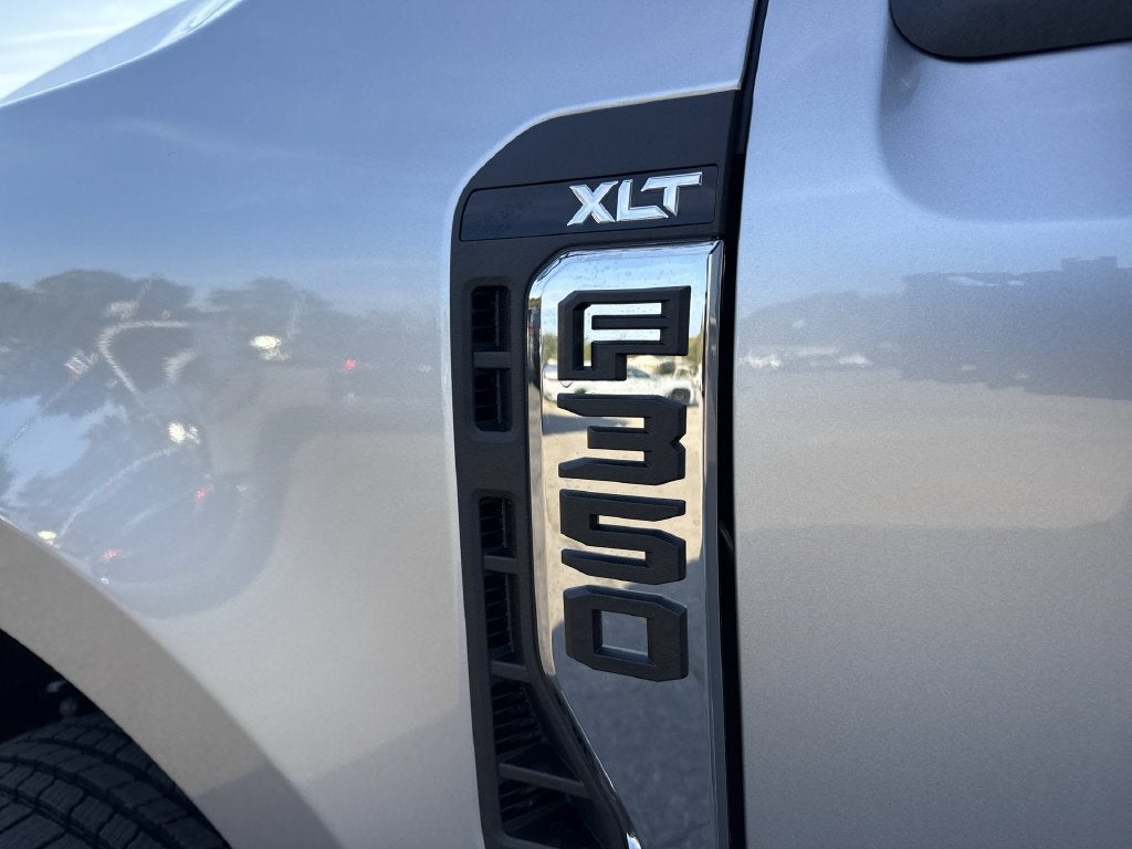 2027 Ford F-350SD XLT DRW
