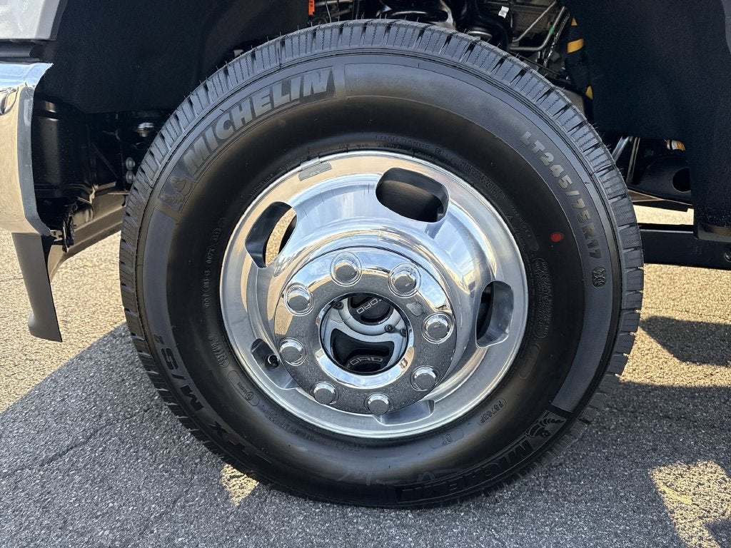 2027 Ford F-350SD XLT DRW