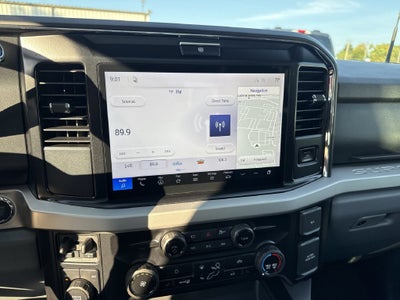2027 Ford F-350SD XLT DRW