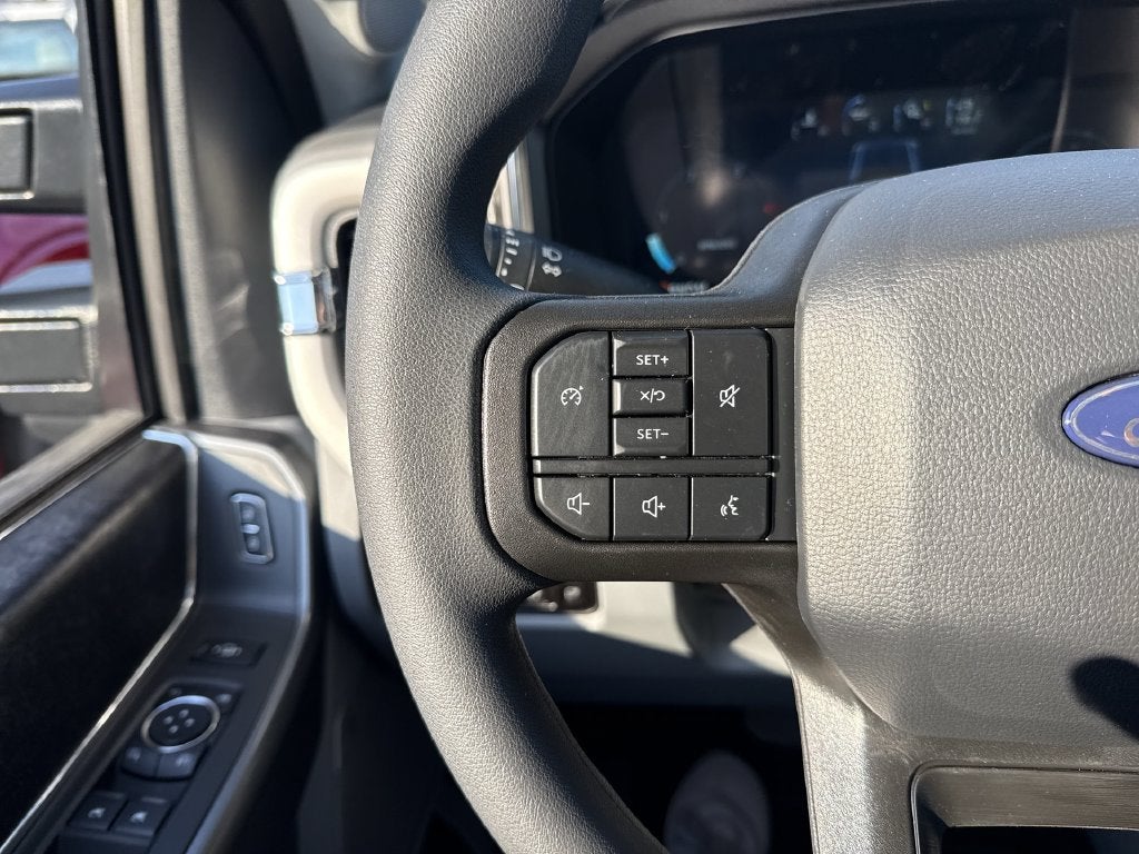 2027 Ford F-350SD XLT DRW