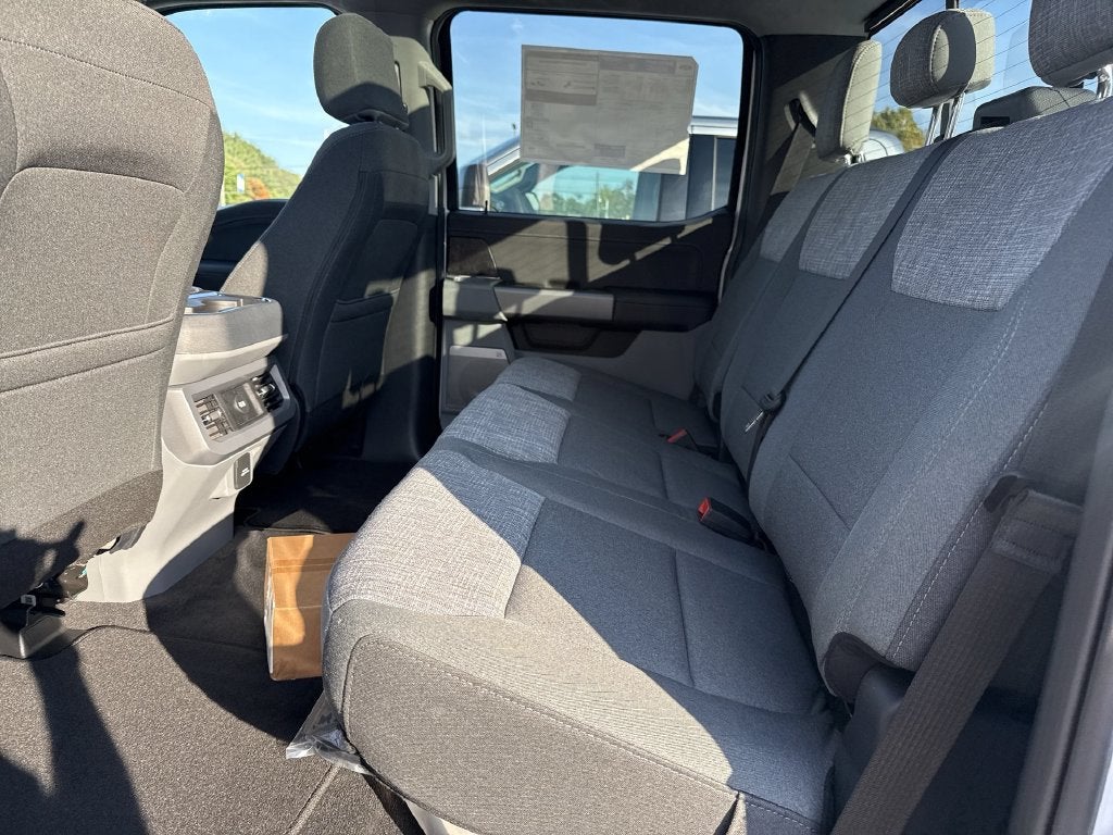 2027 Ford F-350SD XLT DRW
