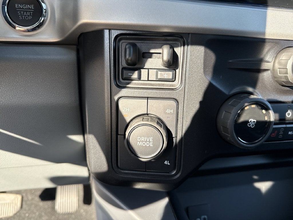 2027 Ford F-350SD XLT DRW