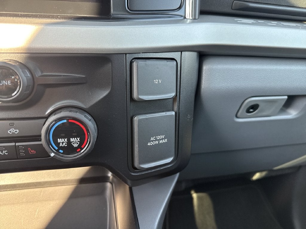 2027 Ford F-350SD XLT DRW