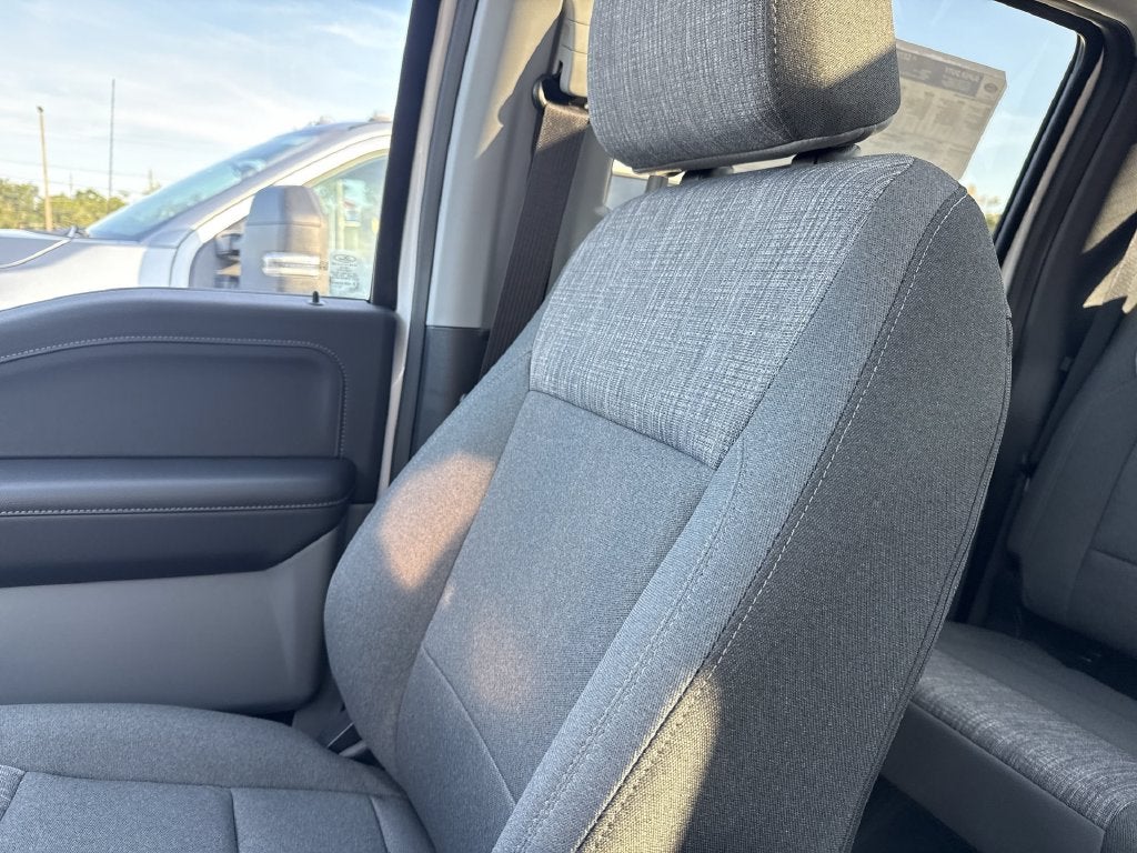 2027 Ford F-350SD XLT DRW
