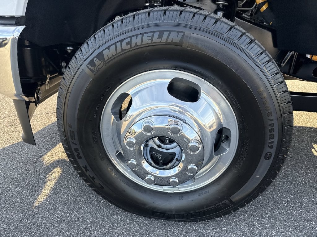 2027 Ford F-350SD XLT DRW