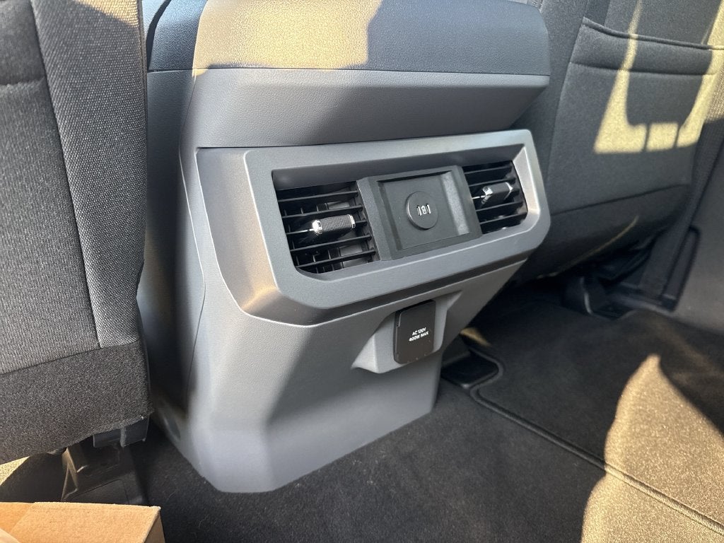 2027 Ford F-350SD XLT DRW