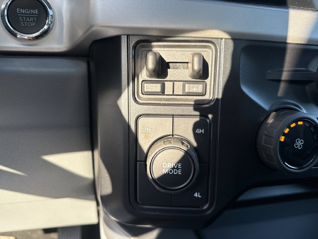 2027 Ford F-350SD XLT DRW