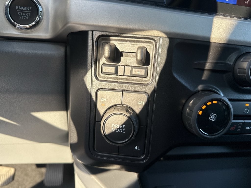 2027 Ford F-350SD XLT DRW