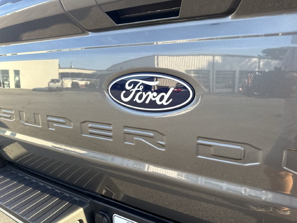 2027 Ford F-350SD XLT DRW