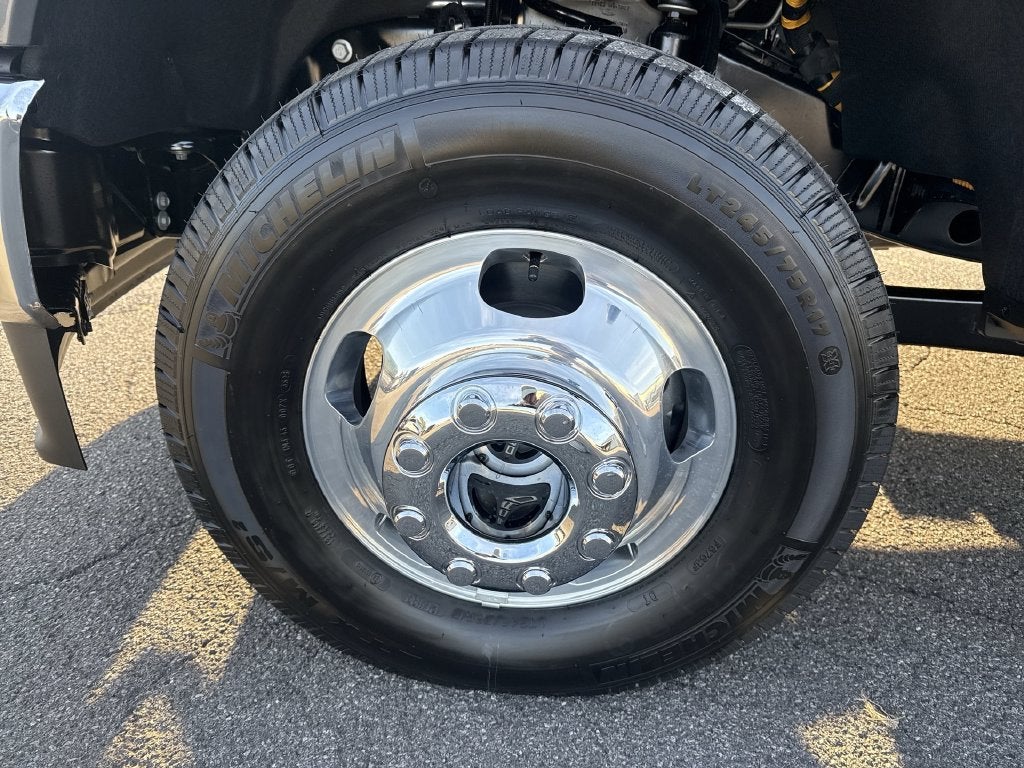2027 Ford F-350SD XLT DRW